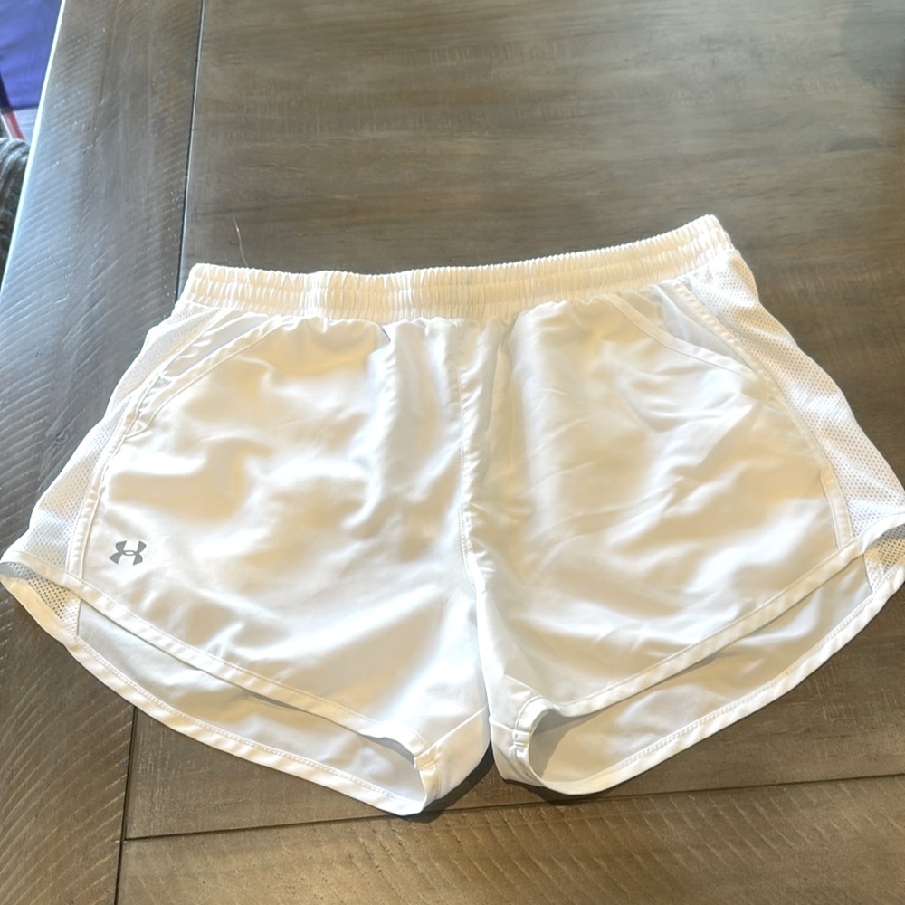 Under Armour Loose Fit Heat Hear Athletic Shorts